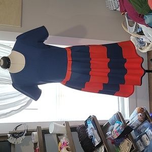 XL LULAROE DRESS WITH POCKETS AND A ZIPPER IN THE BACK NEW WITHOUT TAGS